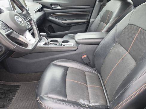 Used 2022 Nissan Altima 2.5 SR w/ Midnight Edition Package AWD/4WD image 13