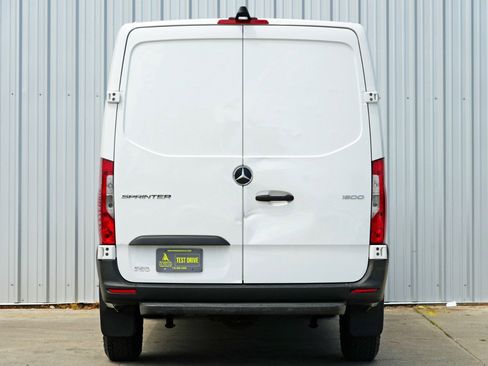 Used 2019 Mercedes-Benz Sprinter 1500 w/ Front Bench Seat Package image 10