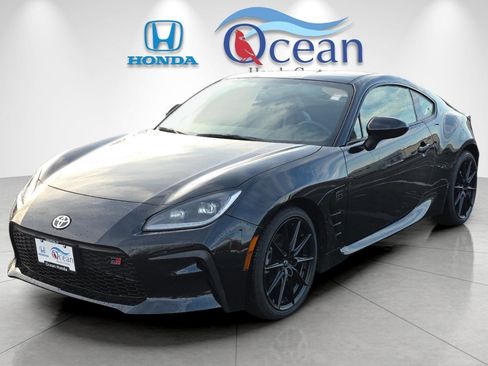 Used 2023 Toyota GR86 Premium w/ ALL Weather Mat Package (TMS) image 6