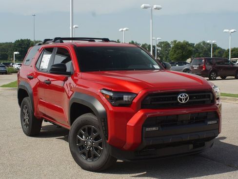 Used 2026 Toyota 4Runner SR5 AWD/4WD image 5