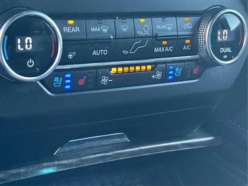 Used 2020 Ford Expedition Limited w/ Equipment Group 301A image 39