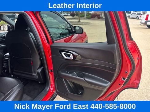 Used 2024 Jeep Compass Trailhawk AWD/4WD image 18