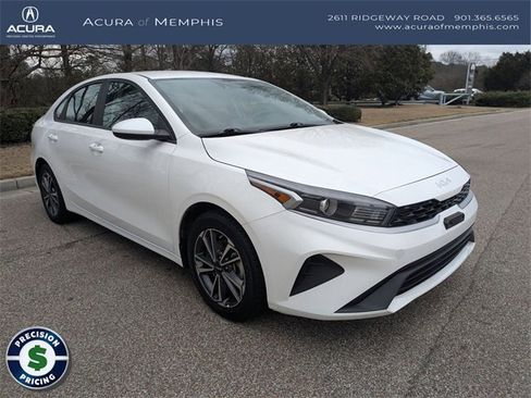 Used 2023 Kia Forte LXS image 8