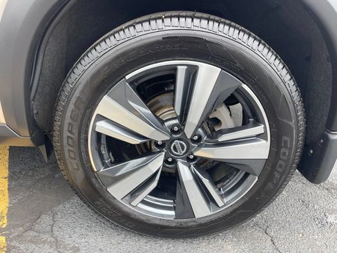 Used 2021 Nissan Rogue Platinum AWD/4WD image 29