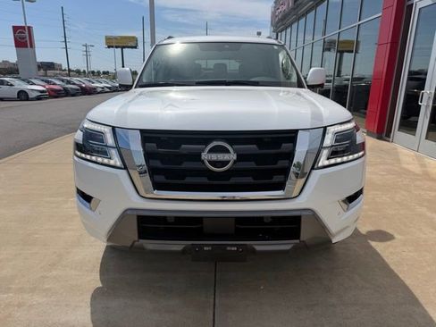 Used 2022 Nissan Armada SL AWD/4WD image 8