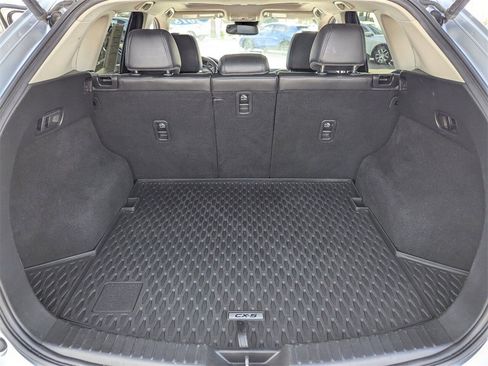 Used 2018 MAZDA CX-5 Touring w/ Preferred Equipment Package image 10