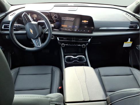 New 2026 Chevrolet Traverse LT w/ Enhanced Driving Package image 12