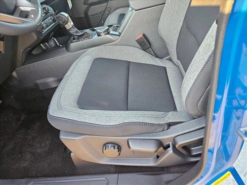 New 2025 Ford Bronco 4-Door image 4