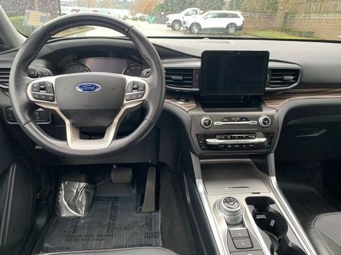 Used 2020 Ford Explorer Limited w/ Class III Trailer Tow Package image 20