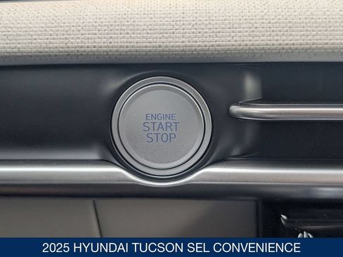 Used 2025 Hyundai Tucson SEL AWD/4WD image 24