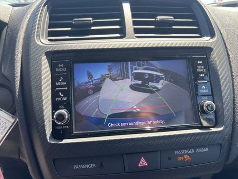 Used 2025 Mitsubishi Outlander Sport ES AWD/4WD image 16