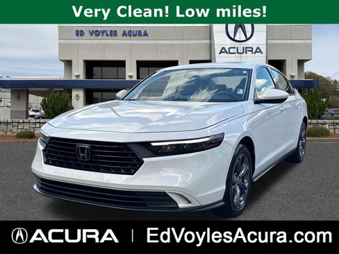 Used 2023 Honda Accord EX image 1