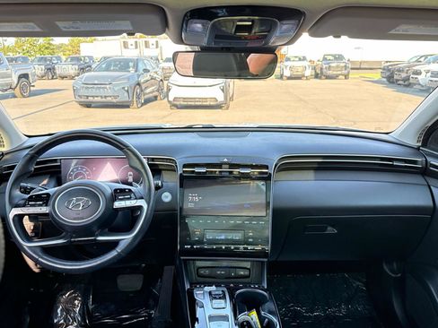 Used 2022 Hyundai Tucson Limited AWD/4WD image 14