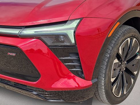 Used 2024 Chevrolet Blazer EV RS AWD/4WD image 9