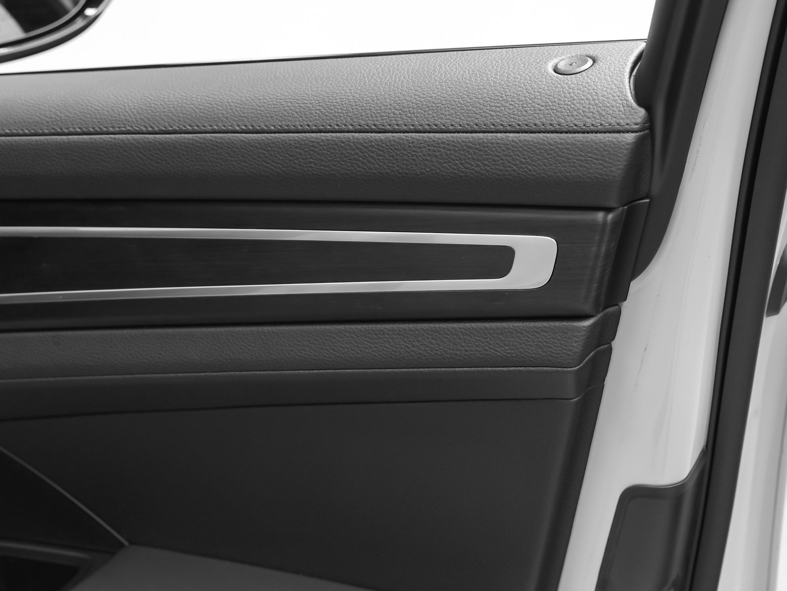 Certified 2023 Porsche Panamera 4 Platinum Edition AWD/4WD image 23