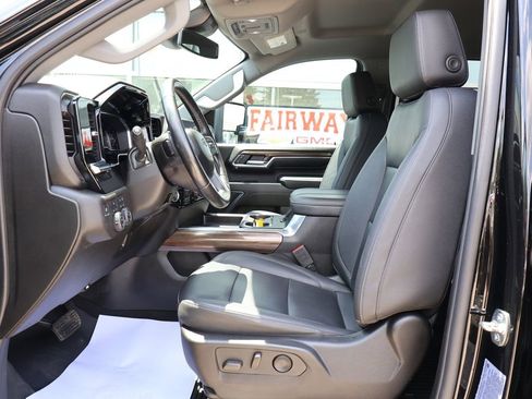 Used 2024 Chevrolet Silverado 2500 LT w/ Midnight Edition AWD/4WD image 15
