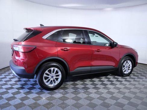 Certified 2022 Ford Escape SE w/ Cold Weather Package AWD/4WD image 8