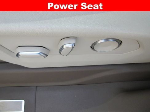 Used 2021 GMC Yukon Denali w/ Denali Ultimate Package AWD/4WD image 30