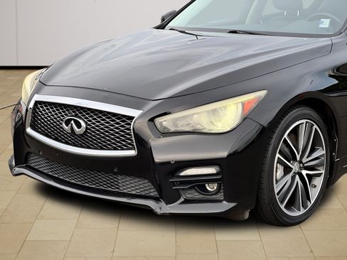 Used 2014 INFINITI Q50 w/ Deluxe Touring Package RWD image 34