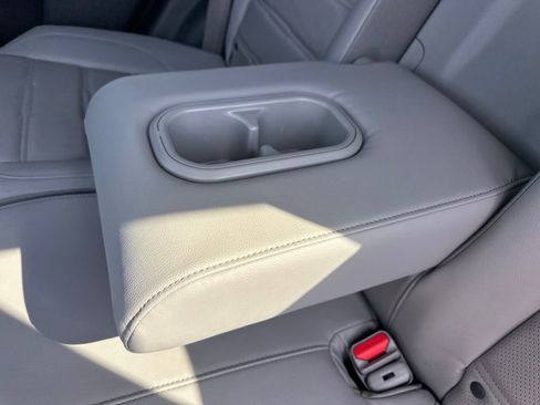 Used 2022 Honda CR-V Touring image 17