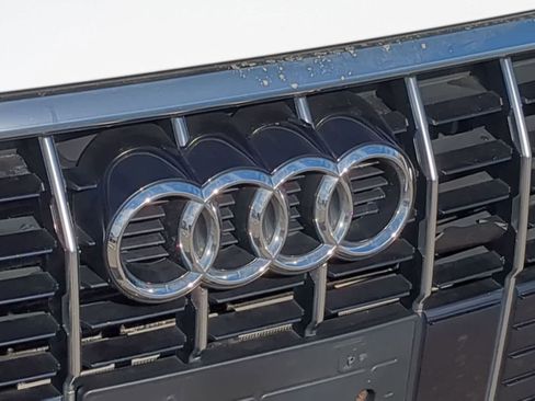 Used 2022 Audi Q3 2.0T Premium w/ Convenience Package image 19