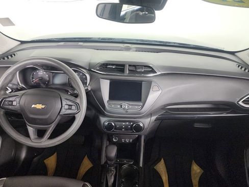 Used 2021 Chevrolet TrailBlazer LS image 31