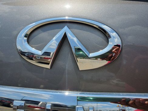 Used 2014 INFINITI QX80 4WD w/ Theater Package image 12