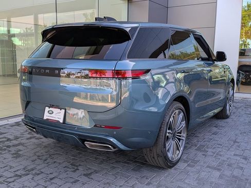 New 2026 Land Rover Range Rover Sport Dynamic SE image 2