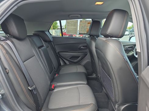 Used 2019 Chevrolet Trax LT w/ LT Convenience Package AWD/4WD image 27