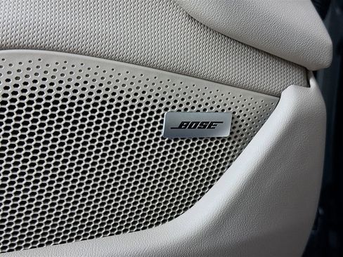 Certified 2025 Porsche Taycan image 20