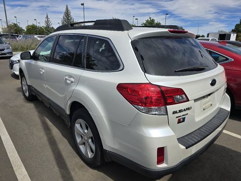 Used 2013 Subaru Outback 2.5i Premium AWD/4WD image 14