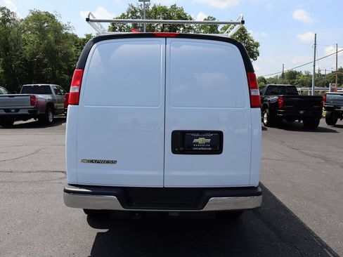 New 2025 Chevrolet Express 2500 Work Van w/ Driver Convenience Package image 23