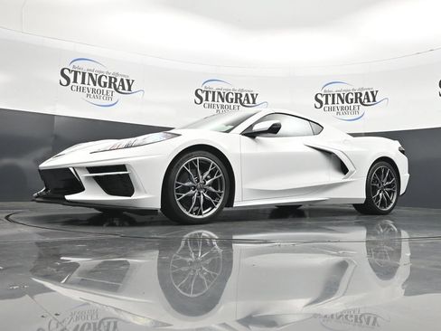 Used 2024 Chevrolet Corvette Stingray Preferred Cpe w/ Stealth Interior Trim Package RWD image 28