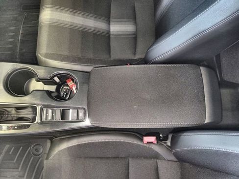 Used 2025 Honda Civic Sport image 21