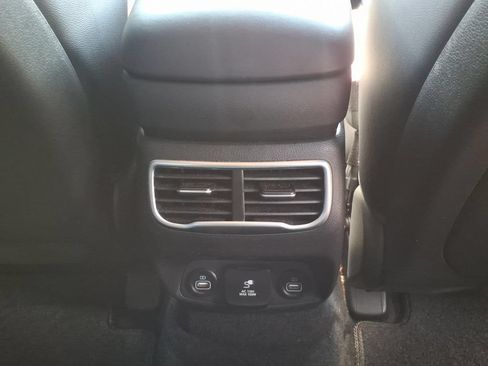 Used 2023 Hyundai Santa Fe Limited w/ Cargo Package AWD/4WD image 19