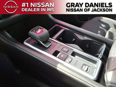 Used 2024 Nissan Pathfinder SV FWD image 19