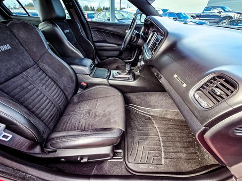 Used 2023 Dodge Charger Scat Pack w/ Daytona Edition Group image 31