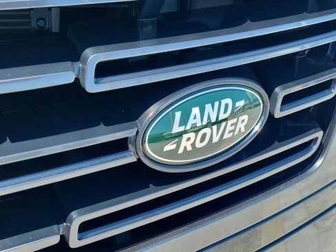 New 2026 Land Rover Range Rover Long Wheelbase SE AWD/4WD image 10