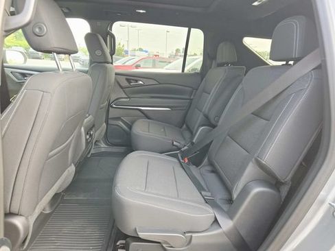 New 2026 Chevrolet Traverse LT w/ Sun and Wheel Package AWD/4WD image 10