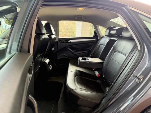 Used 2012 Volkswagen Passat 2.5 SE image 21