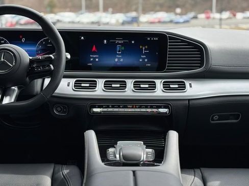 Used 2026 Mercedes-Benz GLE 450 4MATIC image 32