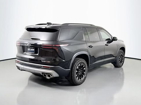 Used 2025 Chevrolet Traverse Z71 w/ Enhanced Driving Package AWD/4WD image 7