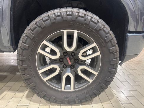 Used 2020 GMC Sierra 1500 AT4 w/ AT4 Premium Package AWD/4WD image 5