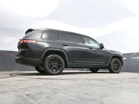 Used 2024 Jeep Grand Cherokee L Laredo AWD/4WD image 47