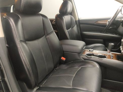 Used 2020 Nissan Pathfinder Platinum image 21