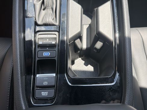 Certified 2024 Honda Accord Sport image 33