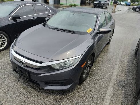 Used 2016 Honda Civic EX image 7