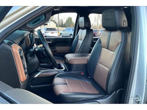 Used 2023 Chevrolet Silverado 3500 High Country w/ Z71 Off-Road Package image 27