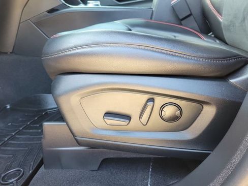 Used 2022 Ford Explorer ST-Line RWD image 16