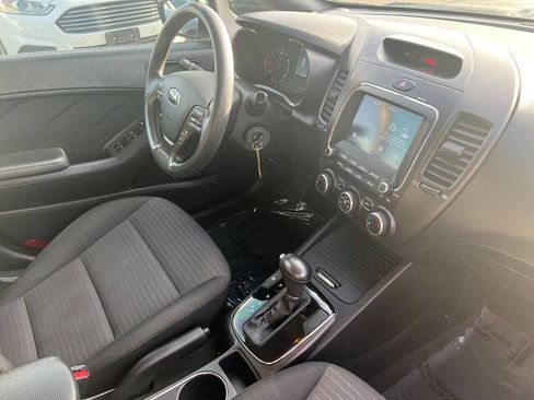 Used 2018 Kia Forte LX w/ LX Popular Package image 17